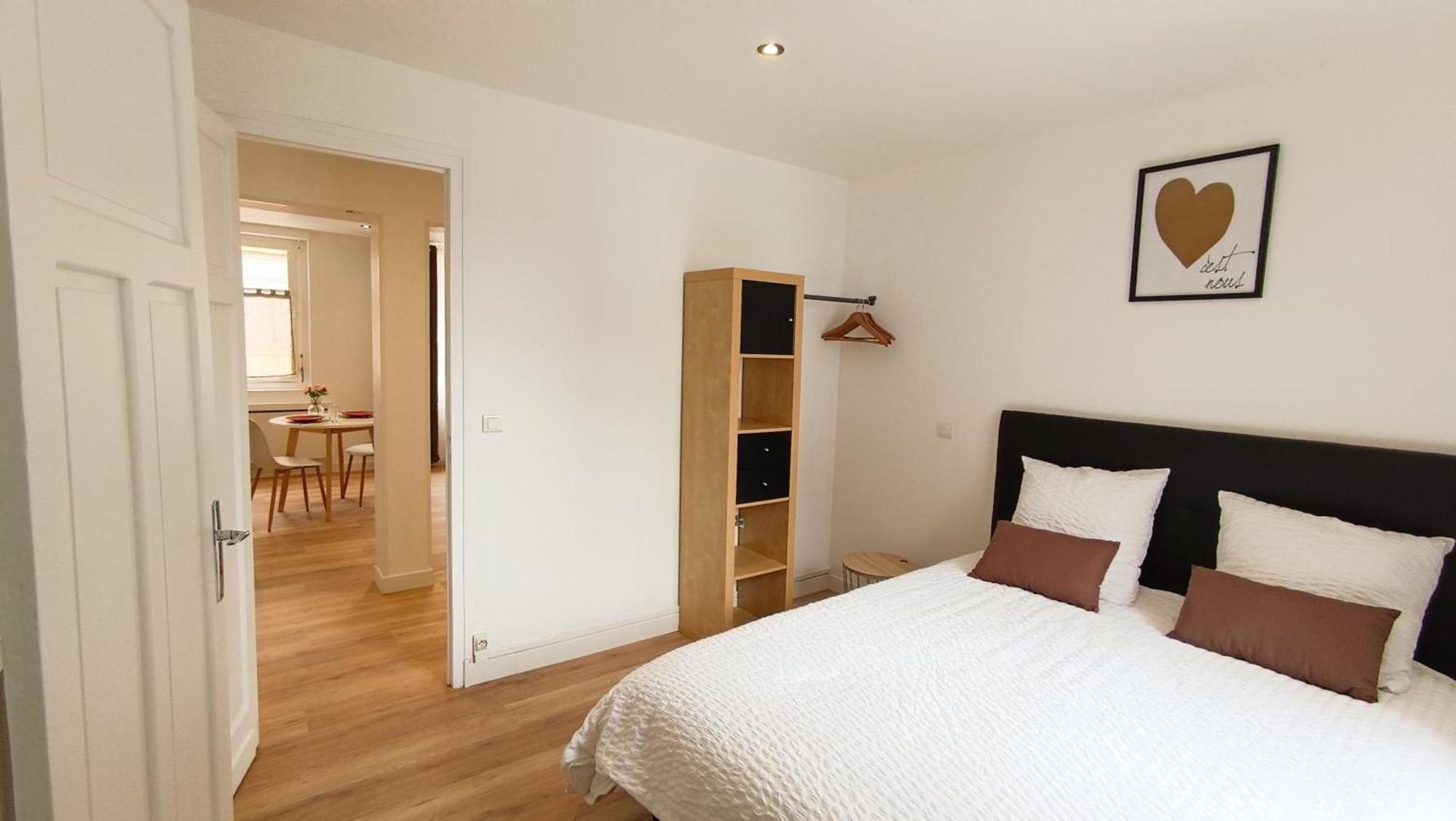 Foucault - Appartements - Au Coeur De Lourdes Luaran gambar